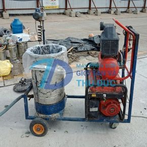 Máy rót matit nguội Máy rót matit nguội