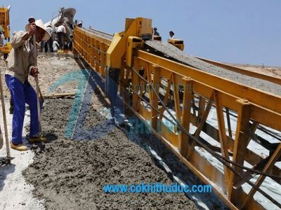 Băng tải rải bê tông