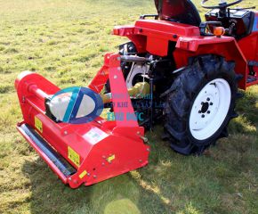 Lawnmower using shredding shaft